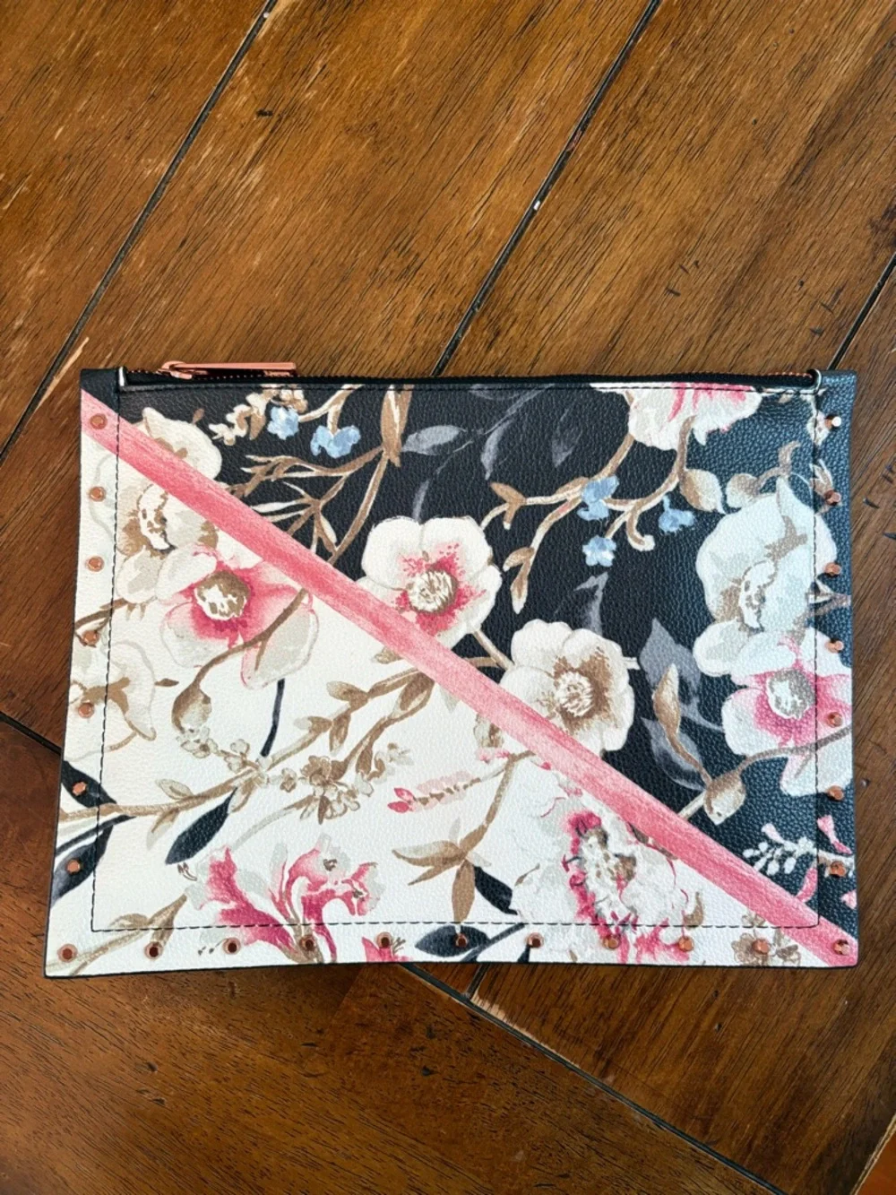 White House Black Market Floral Zip Pouch Clutch in Black, Cream & Pink - Picture 2 of 6